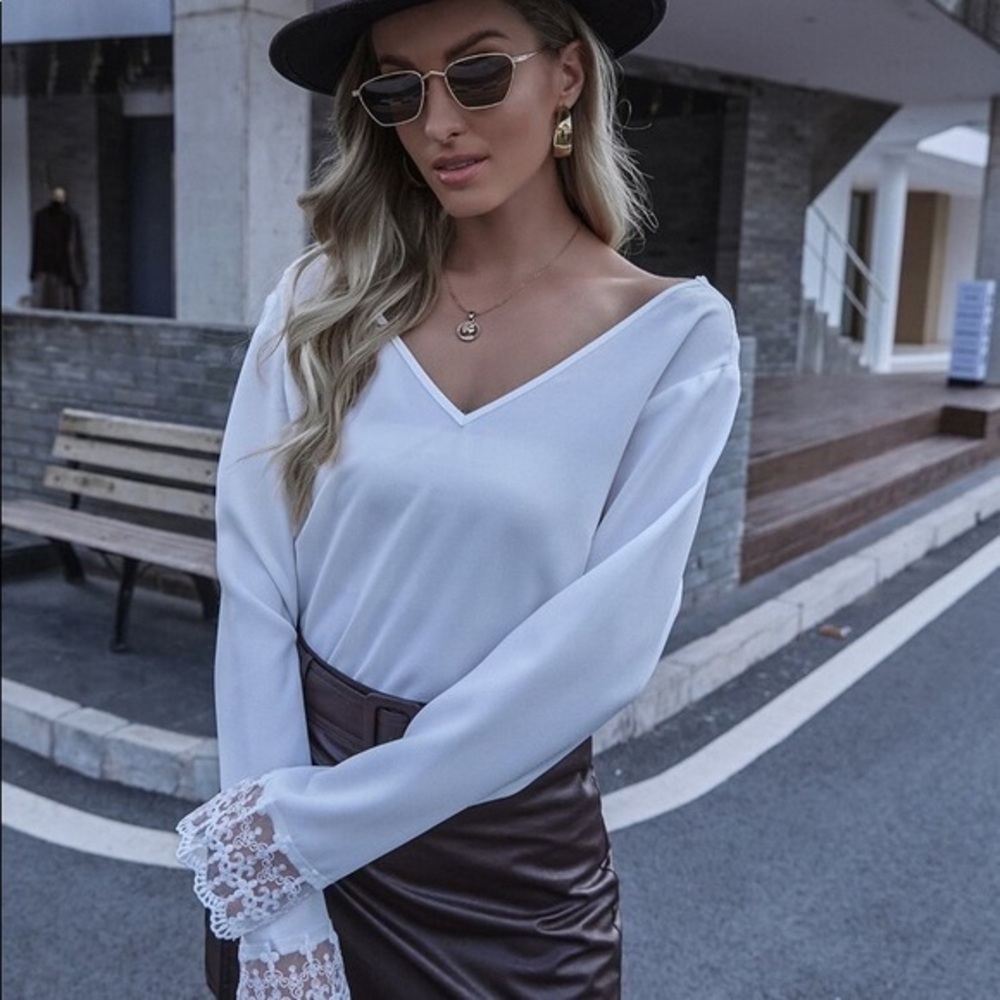 Sexy Long Sleeve Backless Lace Top Size XSmall
